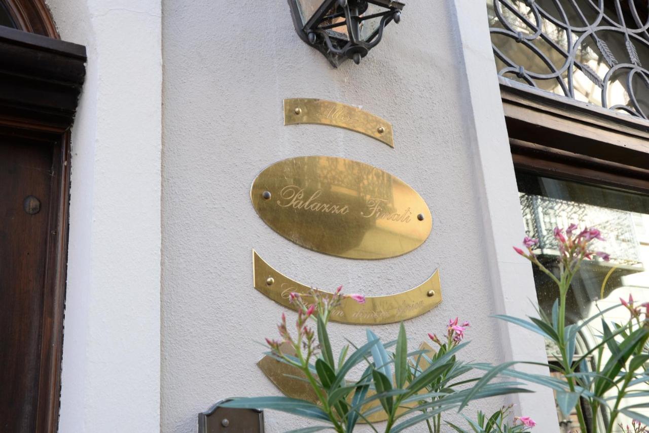 Palazzo Finati Bed & Breakfast Alba  Dış mekan fotoğraf