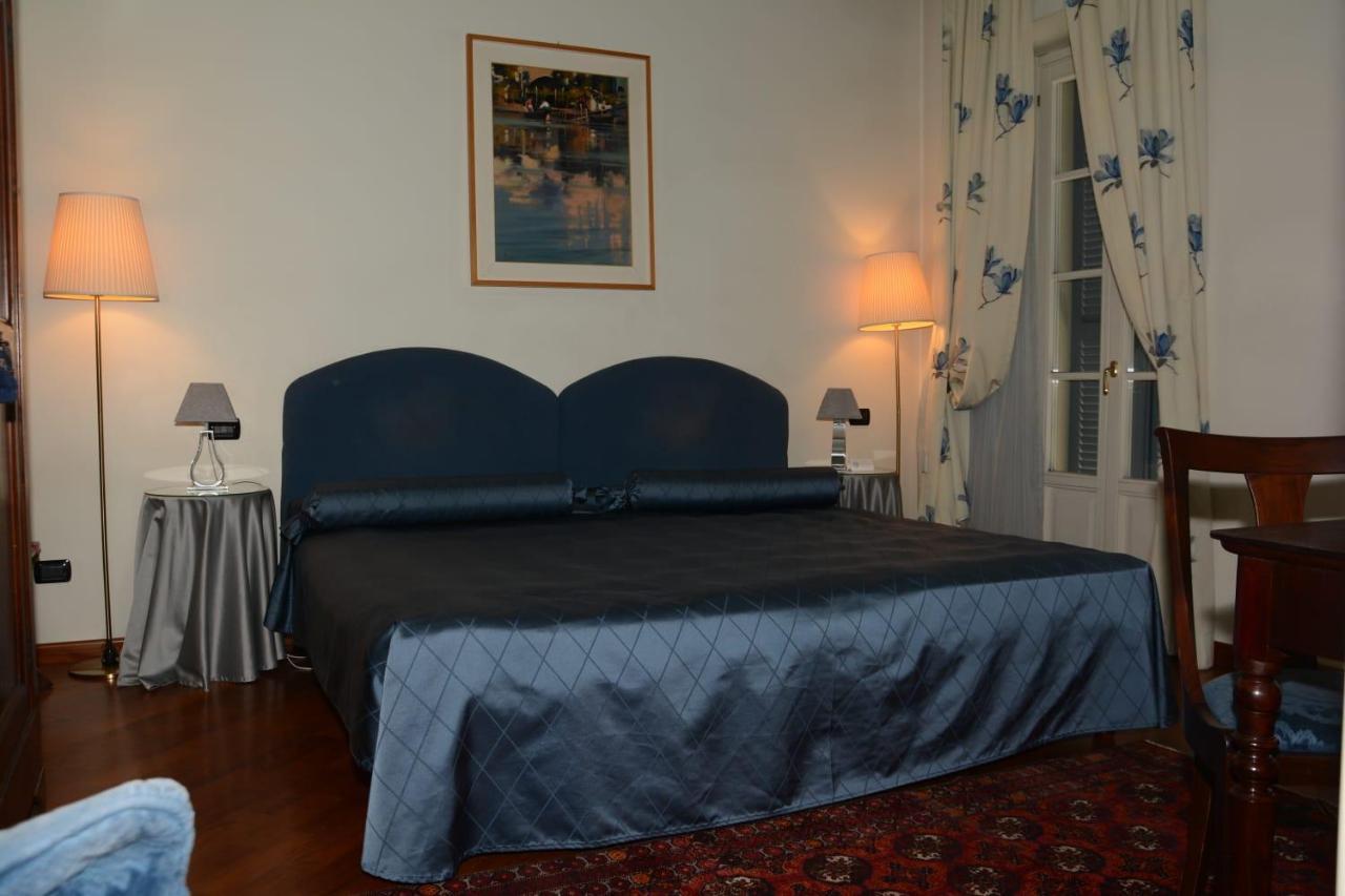 Palazzo Finati Bed & Breakfast Alba  Dış mekan fotoğraf