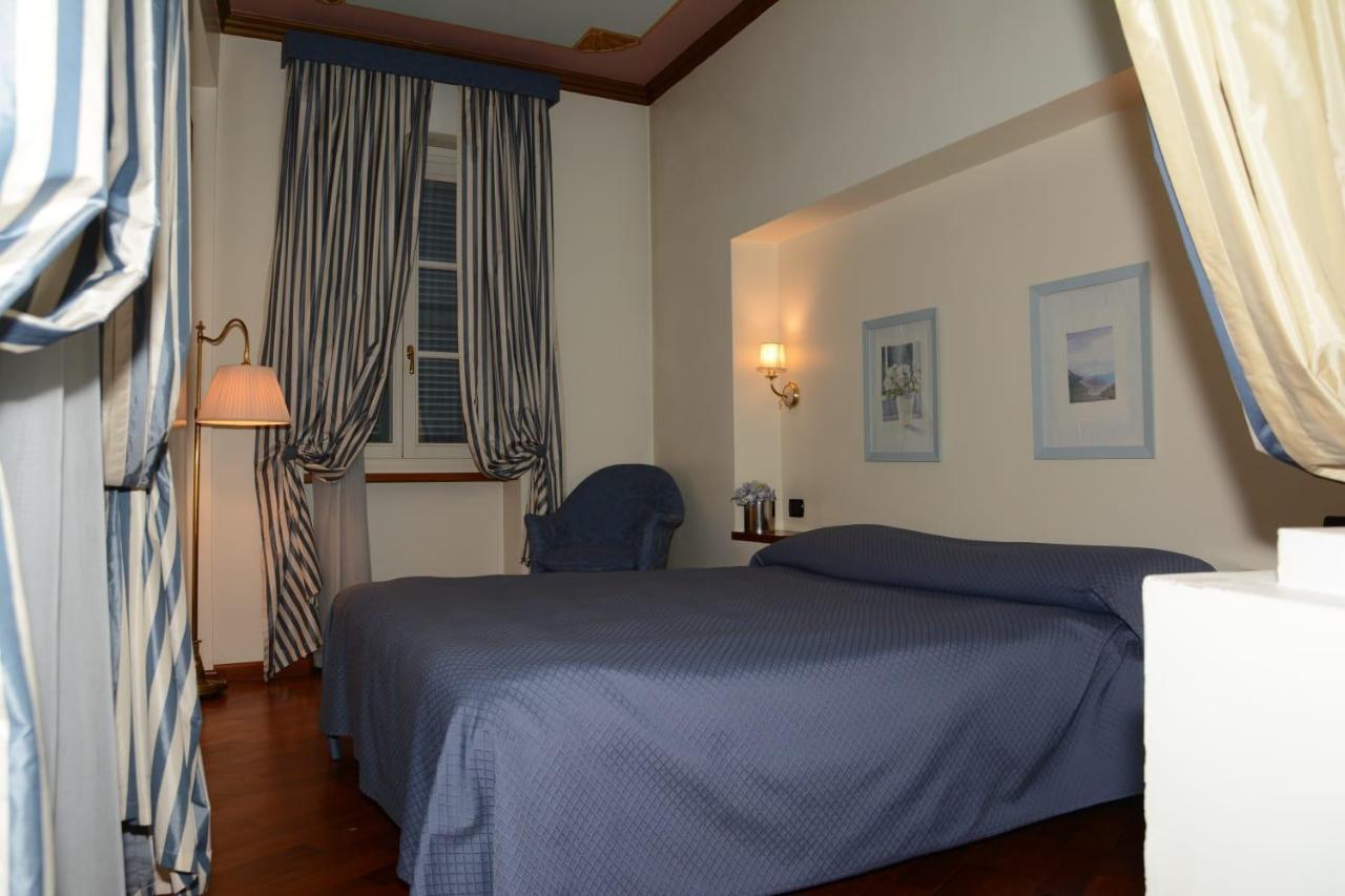 Palazzo Finati Bed & Breakfast Alba  Dış mekan fotoğraf