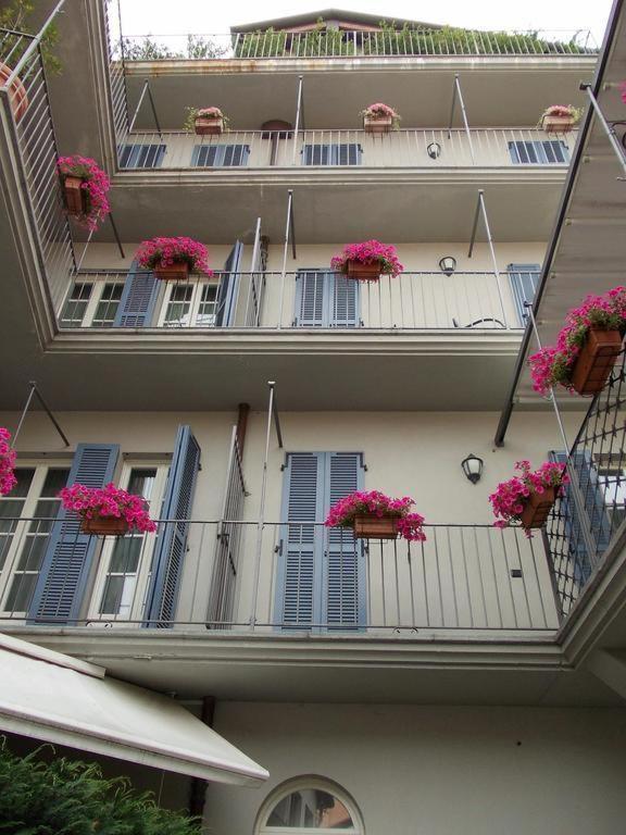 Palazzo Finati Bed & Breakfast Alba  Dış mekan fotoğraf