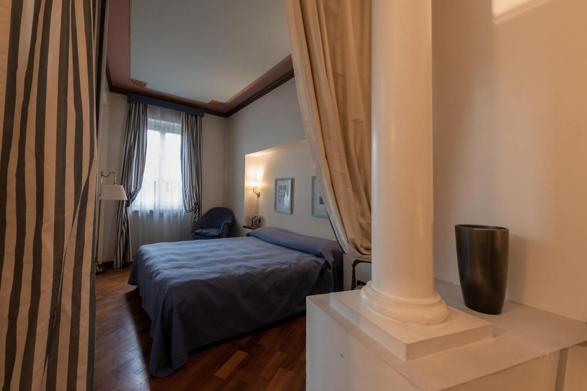 Palazzo Finati Bed & Breakfast Alba  Dış mekan fotoğraf