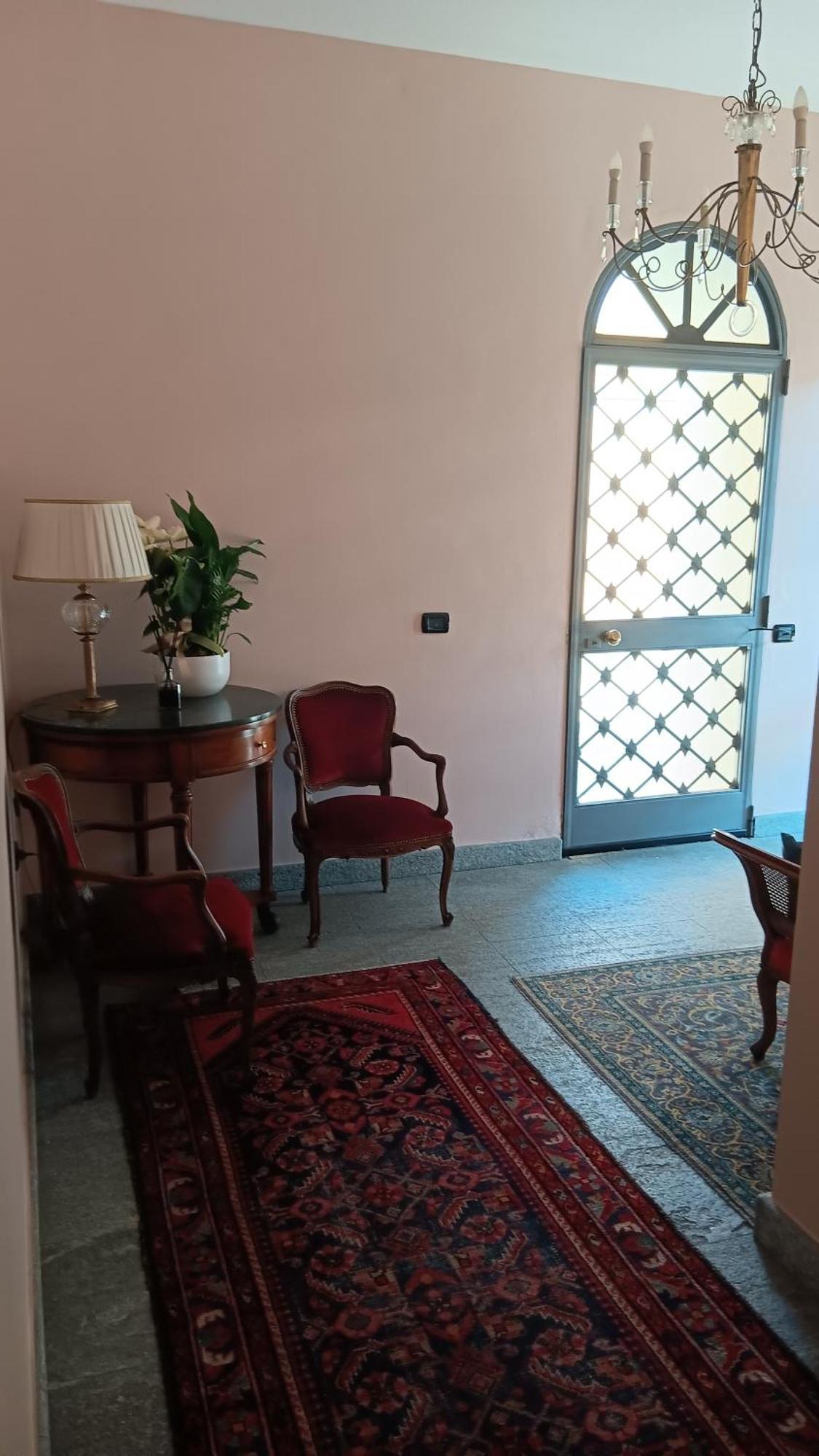 Palazzo Finati Bed & Breakfast Alba  Dış mekan fotoğraf