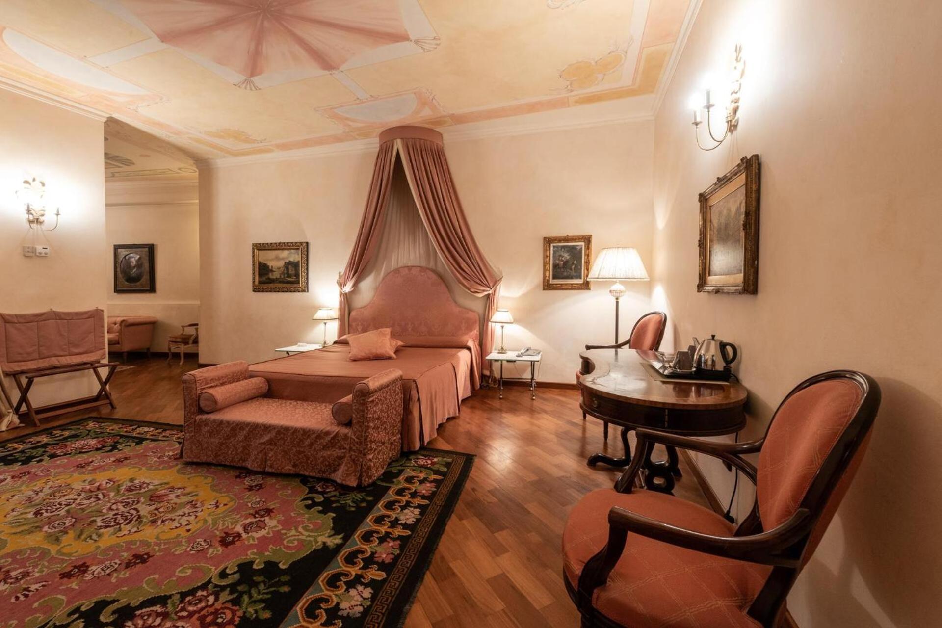 Palazzo Finati Bed & Breakfast Alba  Dış mekan fotoğraf