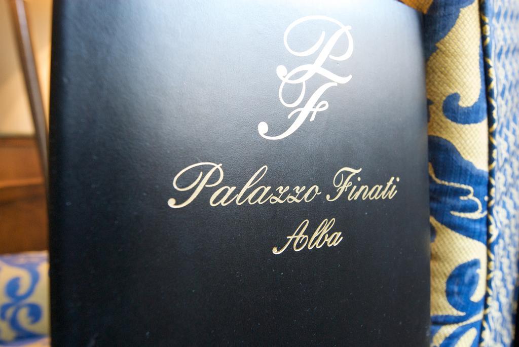 Palazzo Finati Bed & Breakfast Alba  Dış mekan fotoğraf